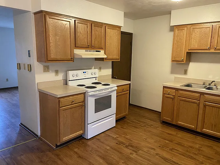 Forest Park Apartments — Photo 8