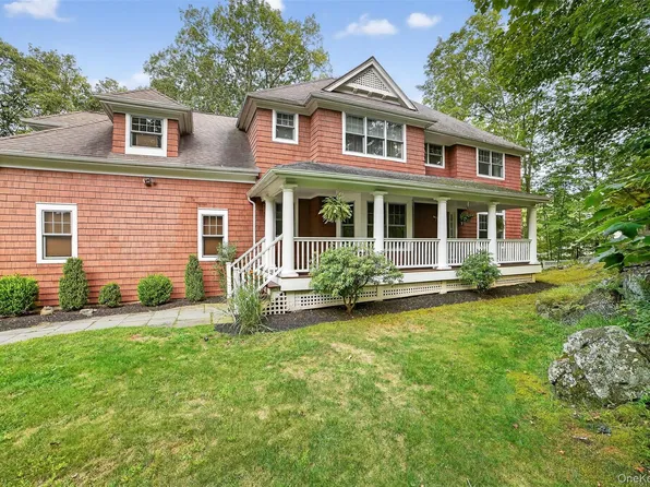 11 Flanders Lane, Cortlandt Manor, NY 10567