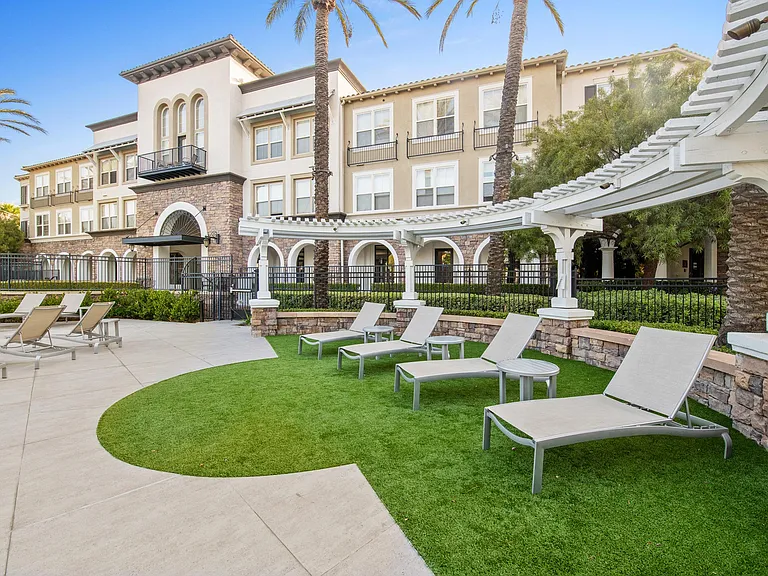 Verano at Rancho Cucamonga Town Square — Photo 37
