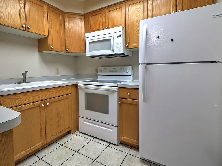1273 Riverside Ave #11 — Photo 7