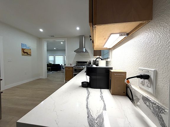 5th image of 694 Delmas Ave