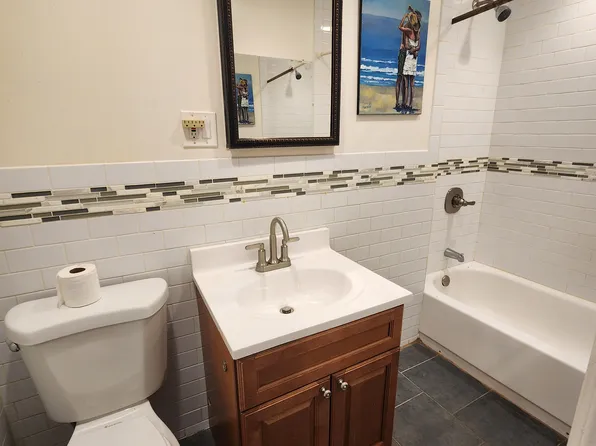 (undisclosed Address), Ridgewood, NY 11385