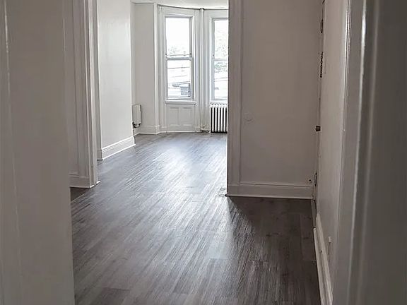 4th image of 226 47th St