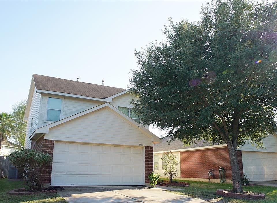 1st image of 19131 Yellow Thrush Dr