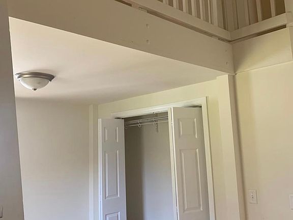 5th image of 149 Maple St #1
