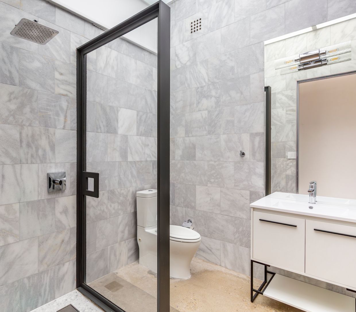 Guest Bathroom 2