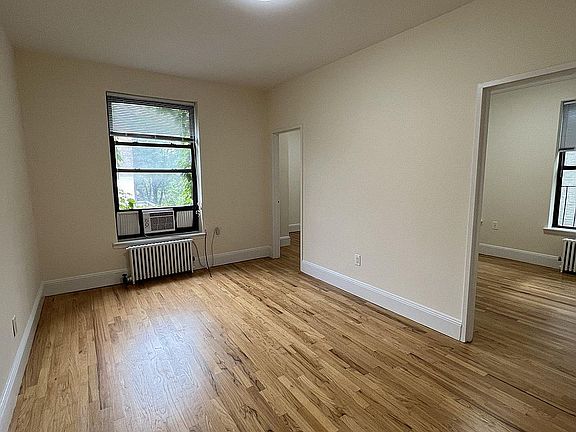 2nd image of 310 E 19th St APT 10