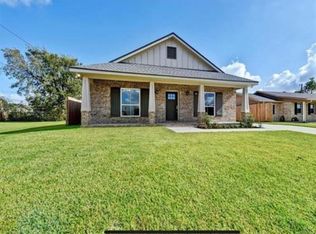209 Perrin Drive, Arabi, LA 70032