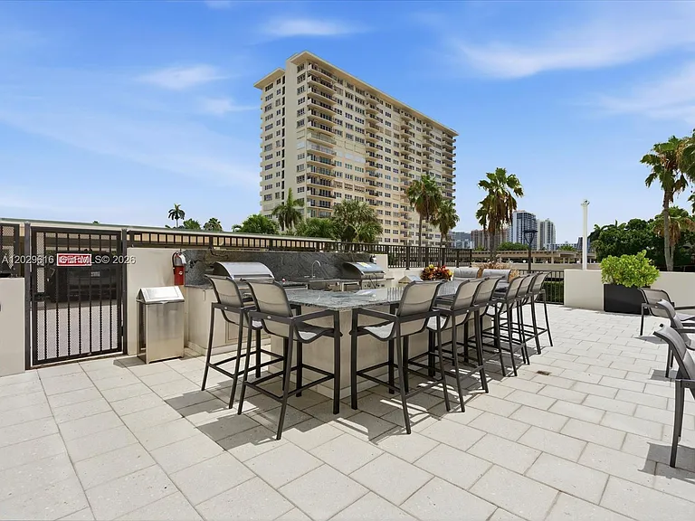340 Sunset Dr #1407 — Photo 37