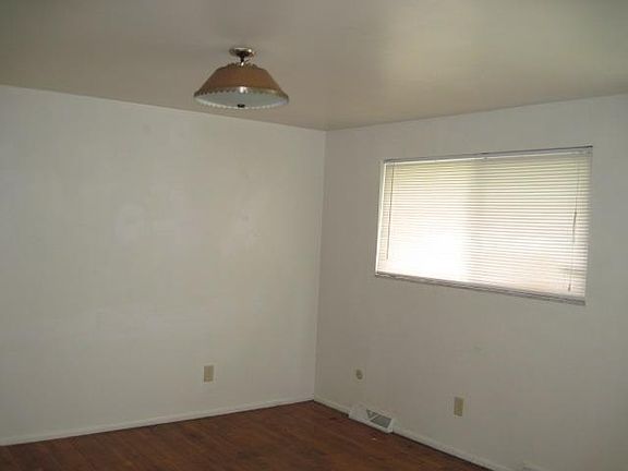 5th image of 400 Hypathia Ave