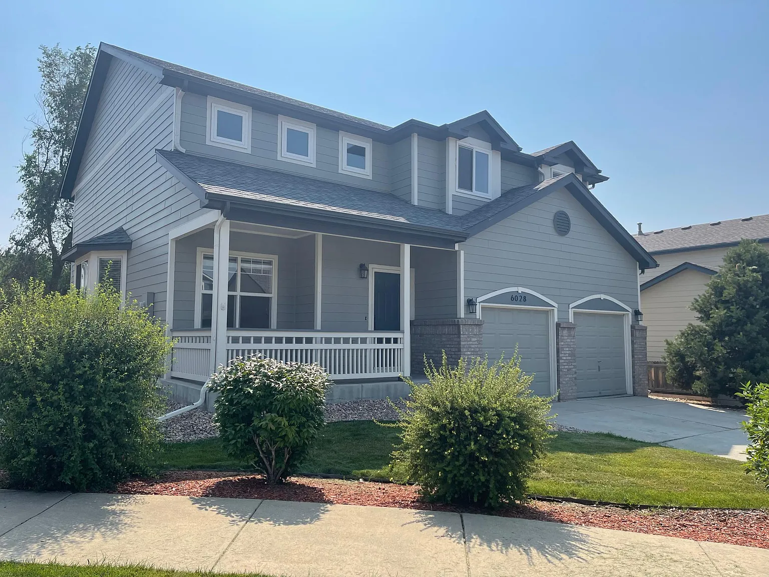 4 bed, 2.5 bath, 2171 sqft, $3,600 — Photo 2