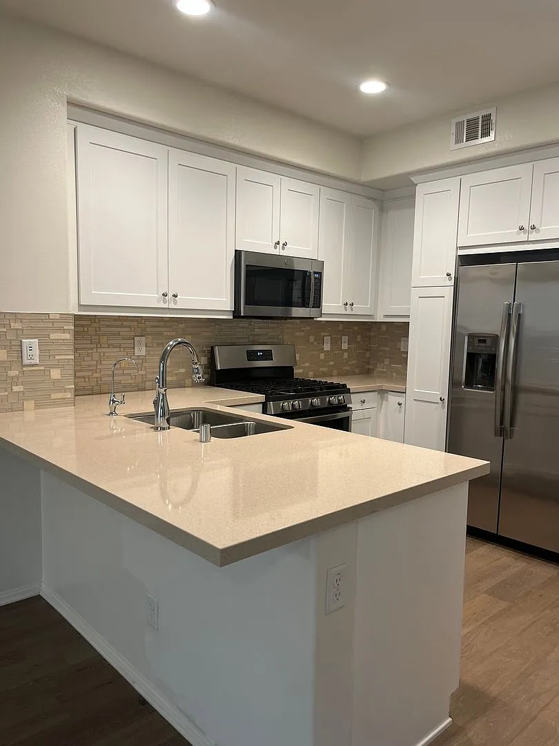 Spacious Camarillo Home with HOA Pool and Clubhouse — Photo 2