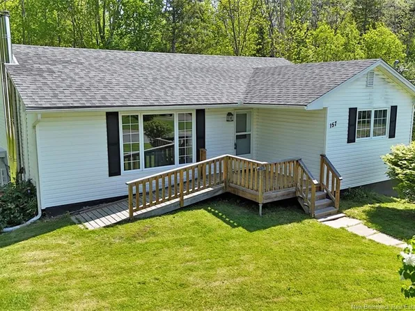 157 Sunrise Estates Dr, New Maryland, NB E3C 1G6