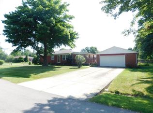 8700 Fernview Dr, Louisville, KY 40291