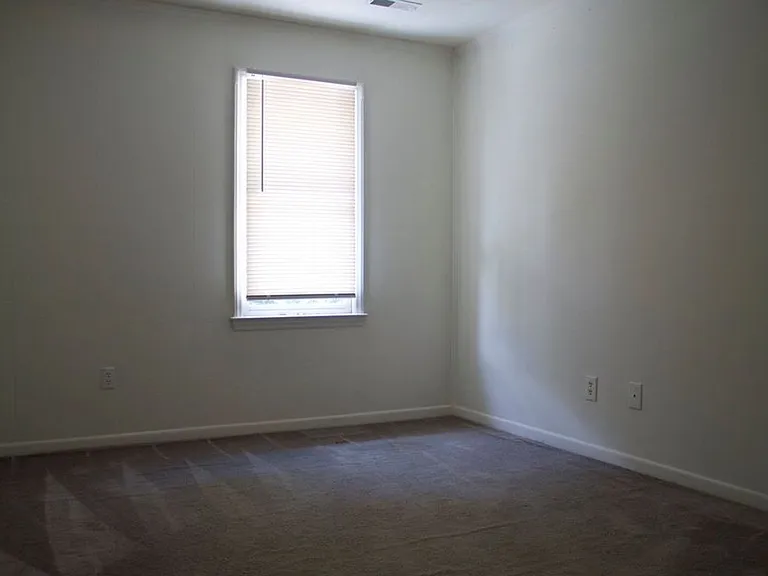 503 N. Greensboro — Photo 10