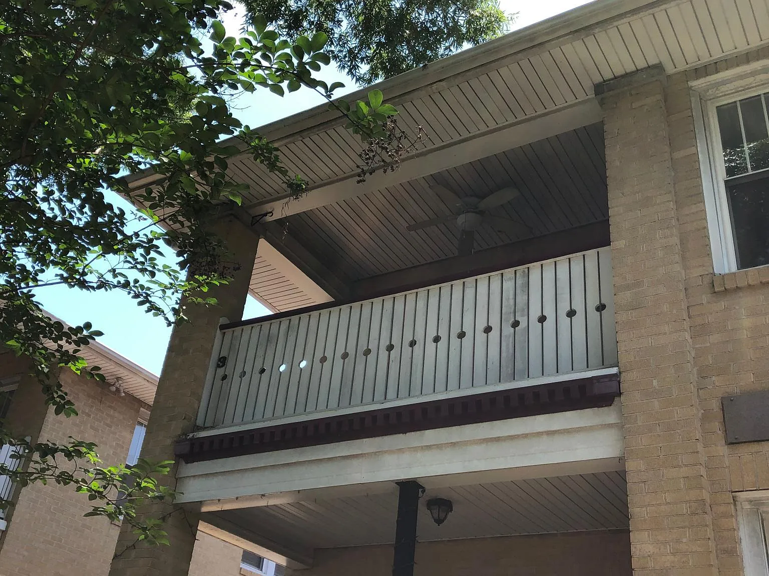 2 bed, 990 sqft, $1,800 — Photo 4