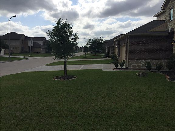 4th image of 3835 Saint Simon Manor Dr