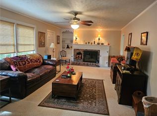 107 Cherry Point Dr, Yorktown, VA 23692