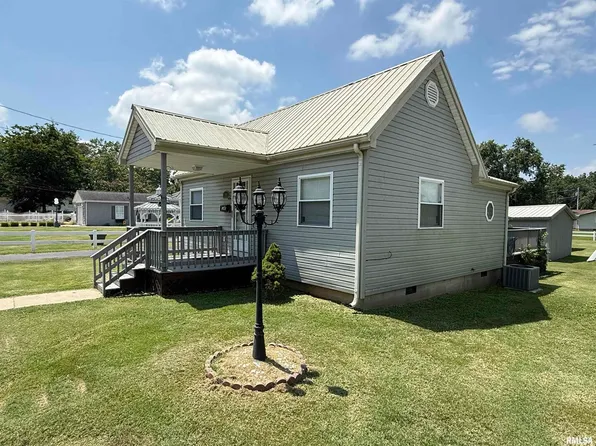 1205 S Holland St, Harrisburg, IL 62946