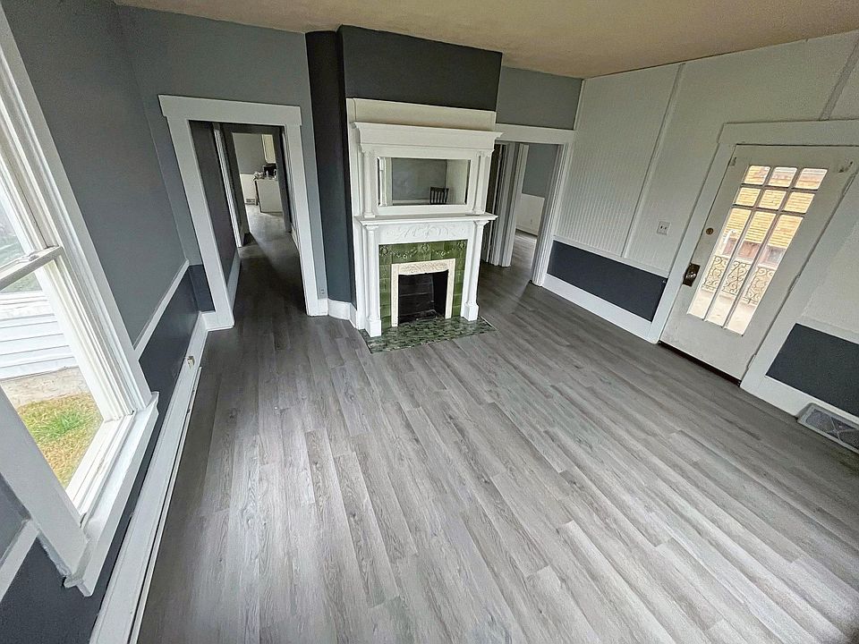 1st image of 1515 1st Ave #1