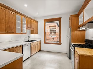 2232 NW Everett St #24, Portland, OR 97210