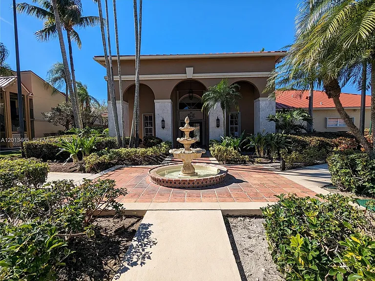 18308 NW 68th Ave #D — Photo 17