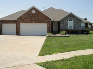4614 Blackfoot Dr, Springfield, MO 65802