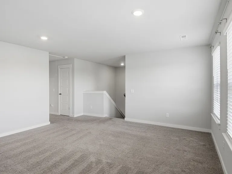 281 Casper Dr — Photo 27