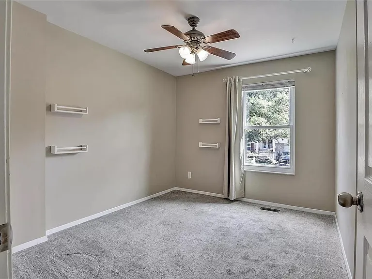 927 Bellestri Dr — Photo 14