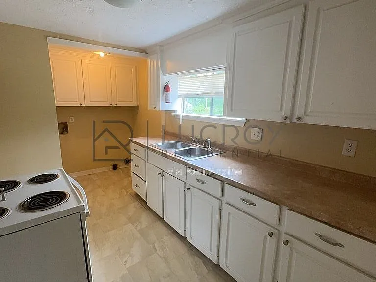 346 Mason Blvd — Photo 4