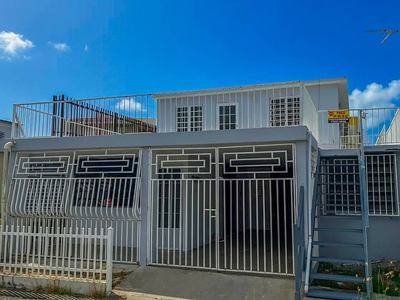 3rd image of F9 Calle A