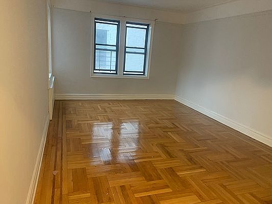 1st image of 1776 E 13th St #L