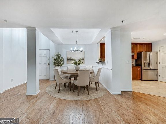 2nd image of 424 Lindbergh Dr NE #308