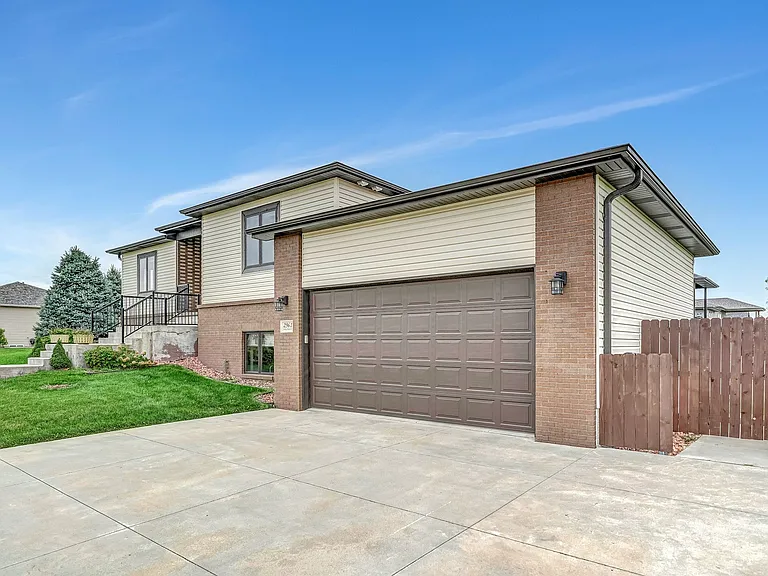 2961 Valley Stream Dr — Photo 58