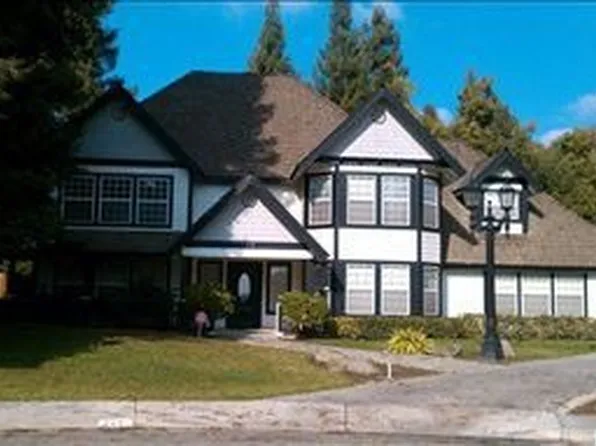 348 E Sunnyside Ave, Visalia, CA 93277