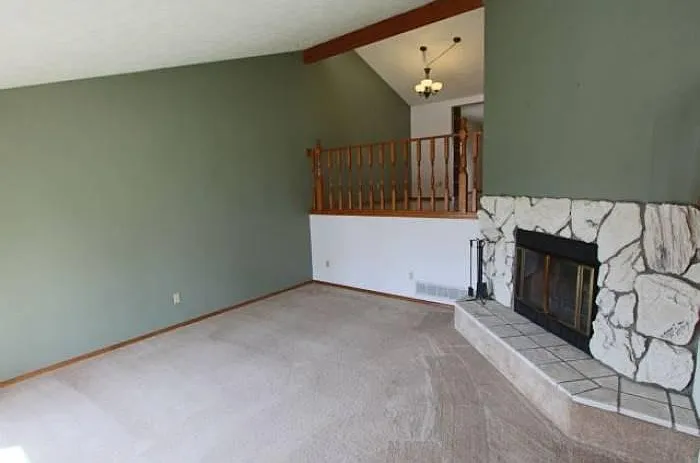 living rm pic 1