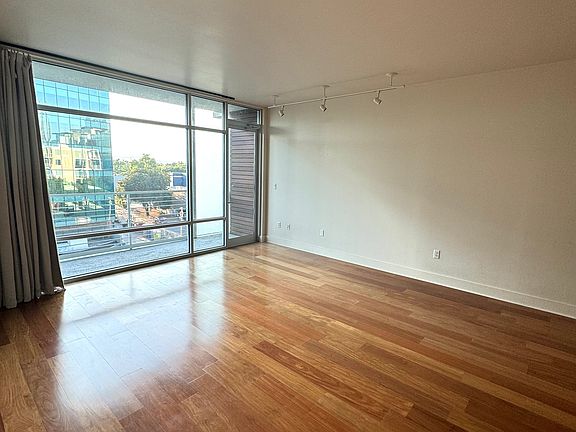 2nd image of 210 Lee Barton Dr Unit 514
