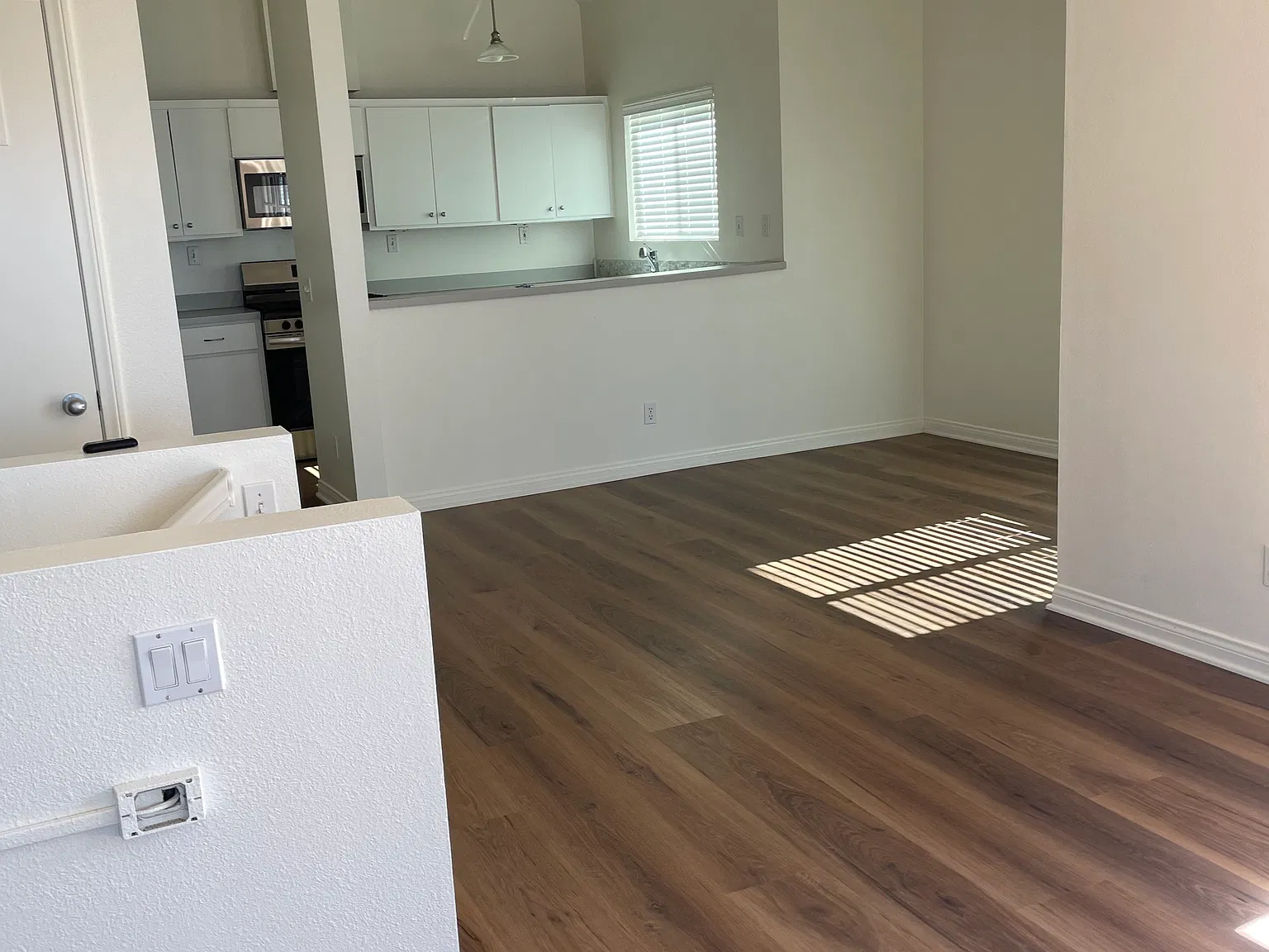 2 bed, 1470 sqft, $5,000 — Photo 3