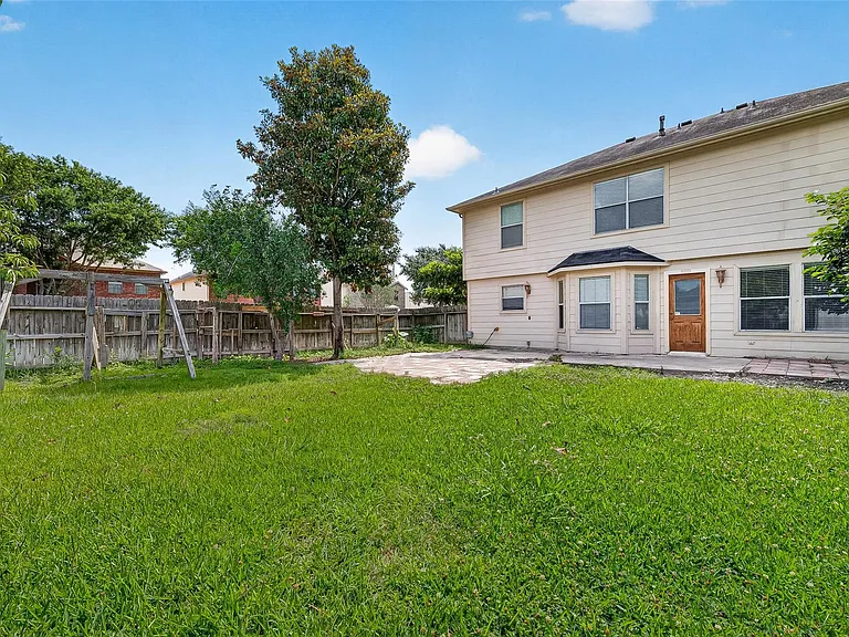 16102 Flatridge Ct — Photo 39