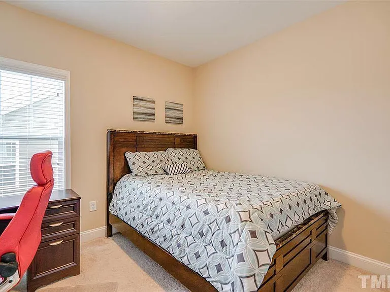 1114 Oatney Ridge Ln — Photo 10