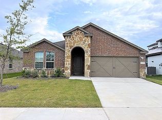 6408 Wales St, Aubrey, TX 76227