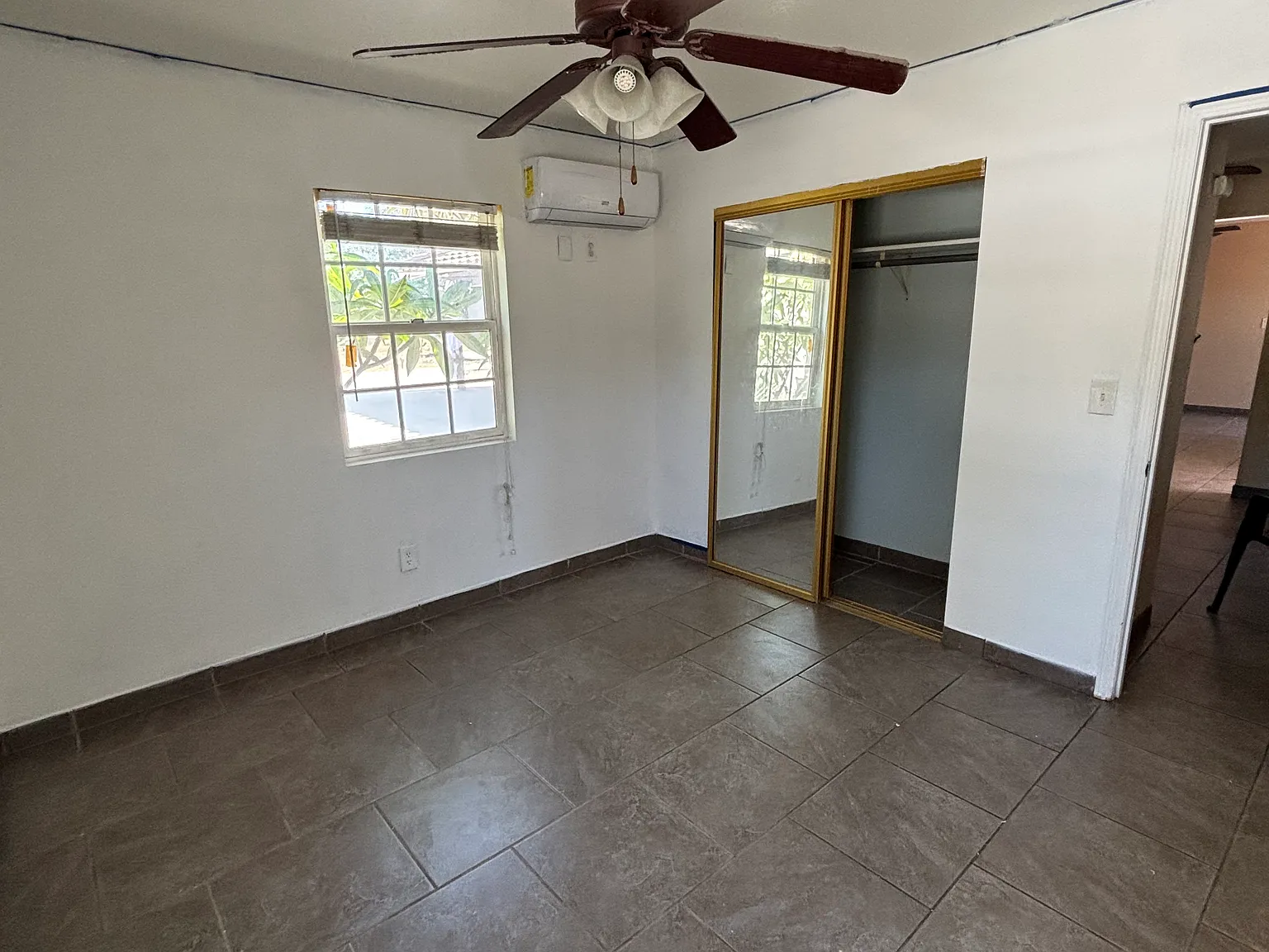 9456 Elm Ave — Photo 4