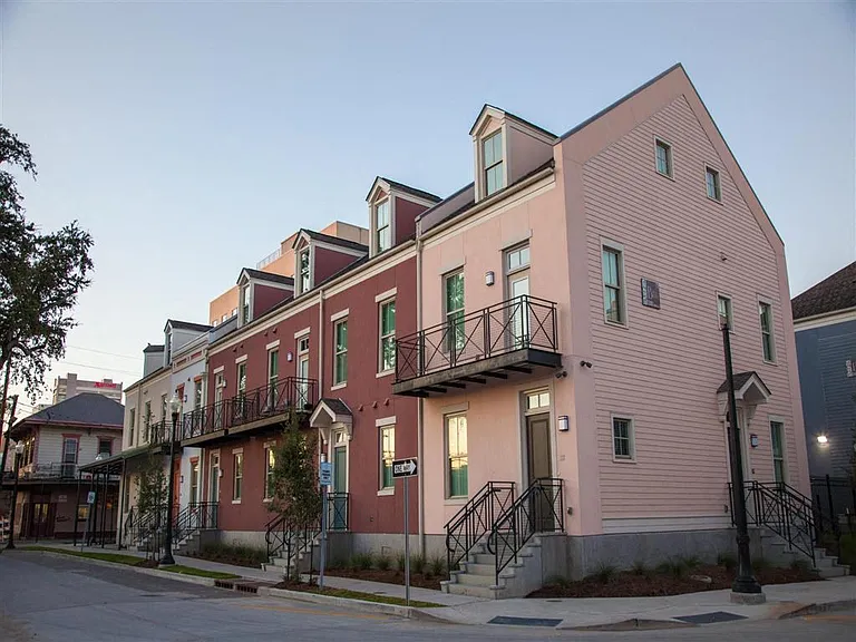 Bienville Basin Apartments — Photo 18