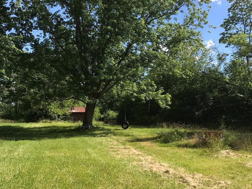 2nd image of 6602 Greenbush Rd