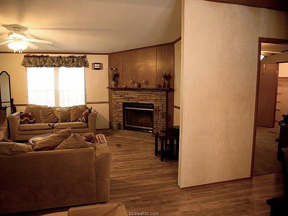 4th image of 10630 Tranquillity Cir