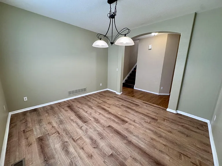 7031 S Oak Hill Cir — Photo 10