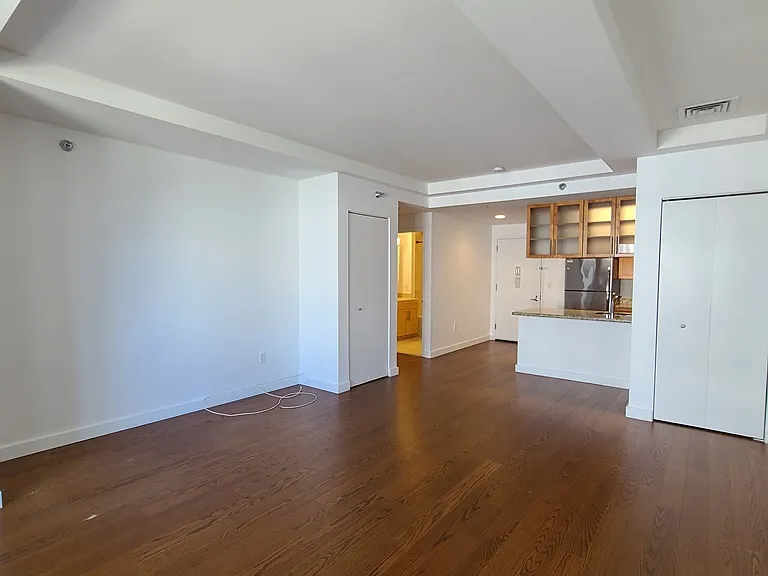 4022 College Point Blvd #12D — Photo 5