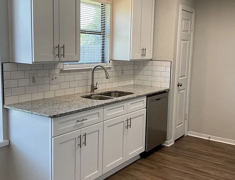 4208 Shagbark Dr — Photo 3