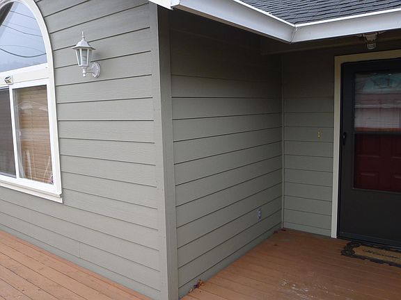 4th image of 1300 Herrick Ave