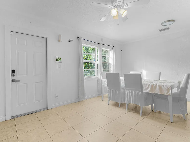 1404 NW 4th Ave — Photo 7